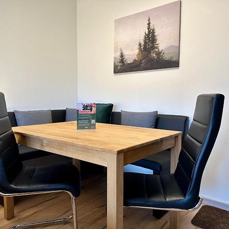 Gemuetliche Ferienwohnung Mit Kostenfreiem Pool 霍兴斯旺德 外观 照片